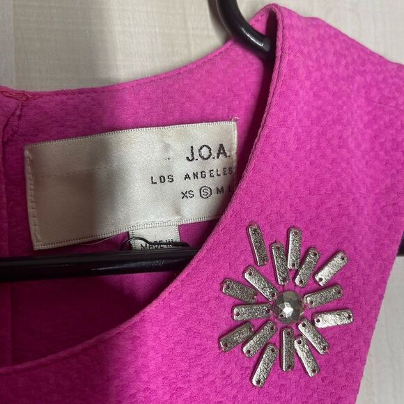 J.O.A. Pink shorts romper sleeveless, size small‎ - Picture 4 of 13